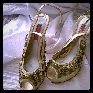 BETSEY Johnson heels